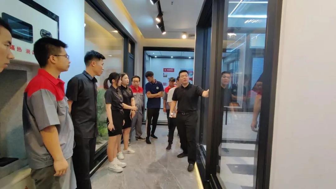 門窗連鎖專賣店